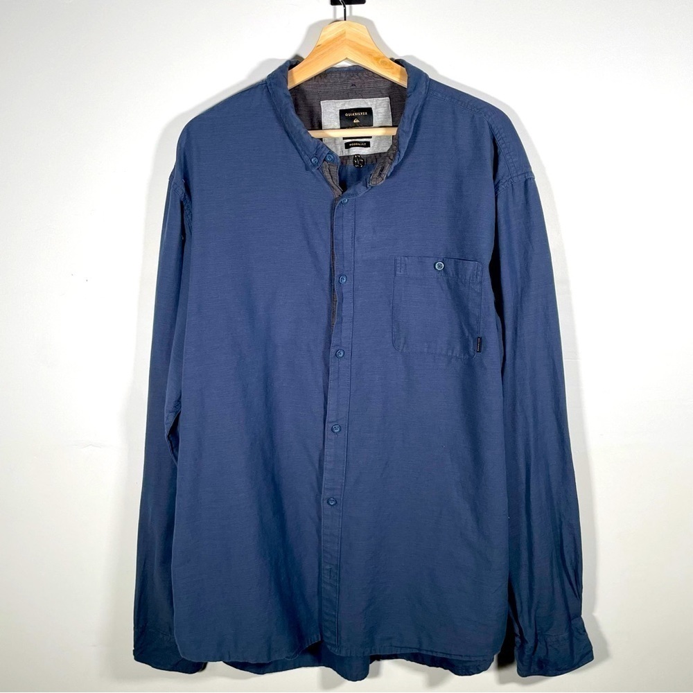 Quicksilver button down shirt Men’s long sleeve Navy Blue Lightweight Sixe XXL